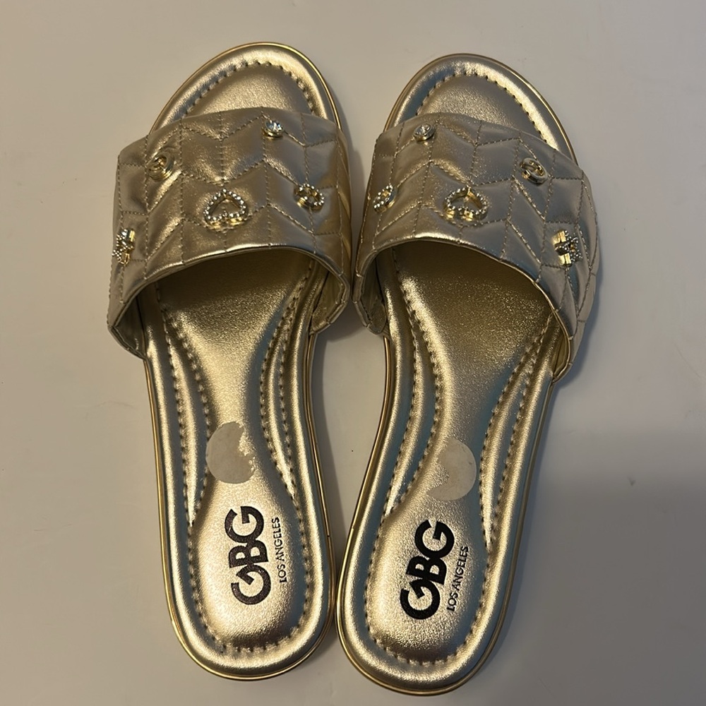GBG Los Angeles Metallic Gold Quilted Sandals - Picture 4 of 16